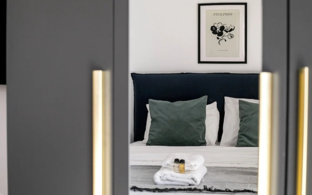 Arco - 2-BR Apt in the Heart of Athens