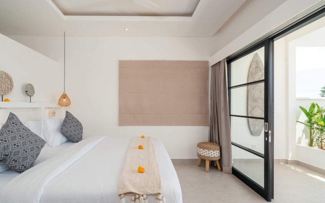 Villa Mayasa – Guest Rooms – Pererenan