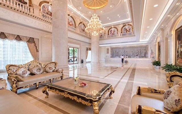 Vienna International Hotel (Maoming High-speed Railway Station)