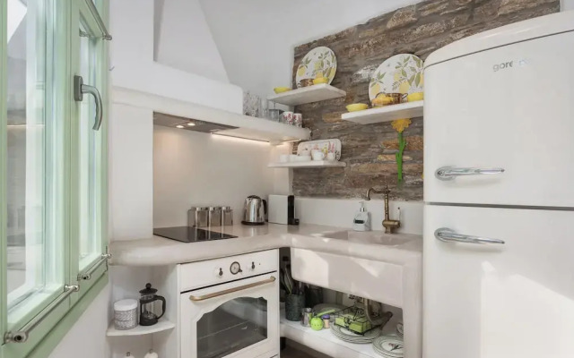 Porto Sereno Andros Suites