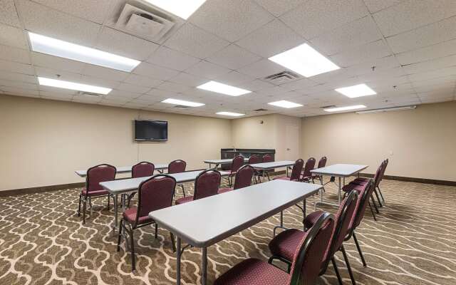 Comfort Suites Beachside