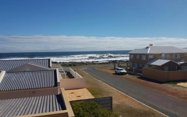 HERMANUS , SANDBAAI holiday house