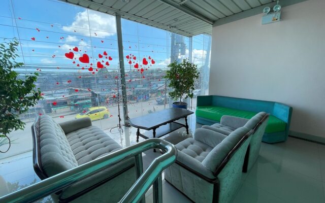 BnT Inn Cebu powered by Cocotel