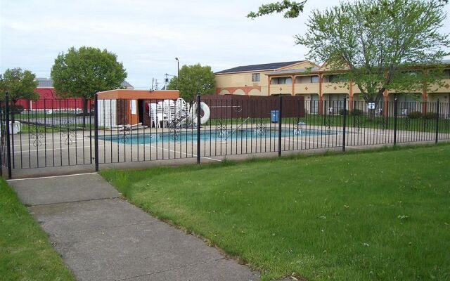 Americas Best Value Inn-Niagara Falls