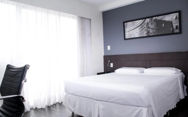 Flat com Varanda-Pampulha