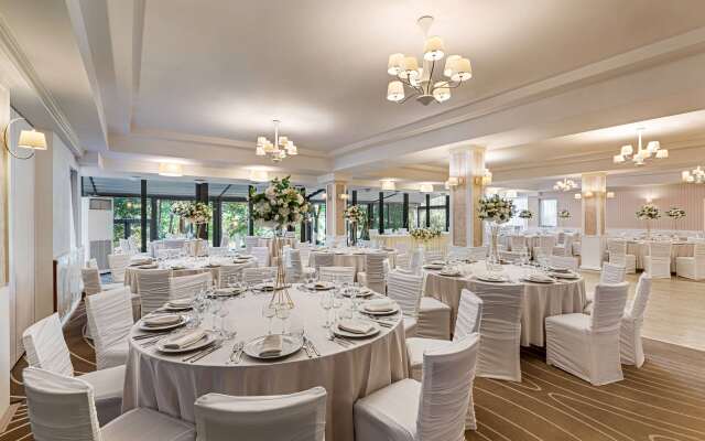 Ramada by Wyndham Slatina Parc