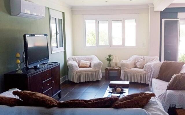Villa IRENE Evia, 4 bdr, Pool, 500m to Beach