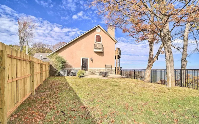 Afton Waterfront Retreat w/ Spacious Deck!