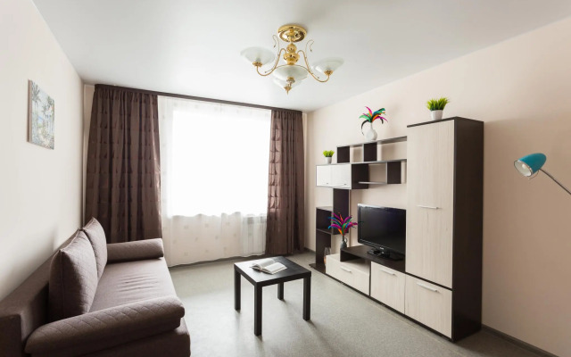 Белые ночи на улице Карла Маркса 123Б