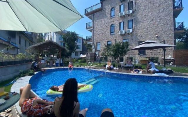 Ear Garden Guesthouse