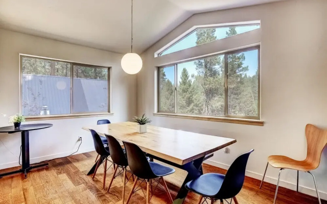 Contemporary Tahoe Cabin