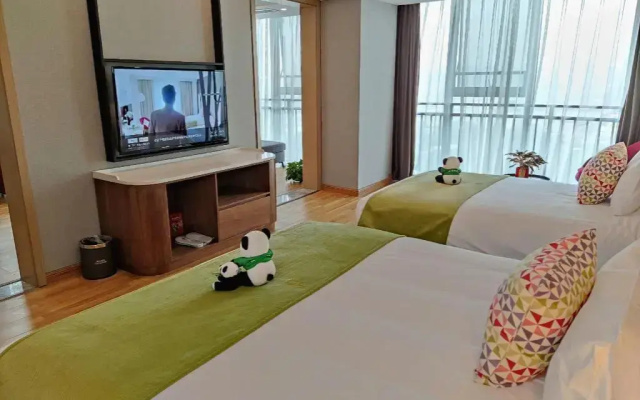 Wuzhitong Hotel (Chengdu Qilong Subway Station)