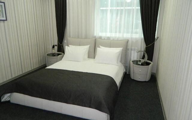 Mandarin Hotel & Fitness Center