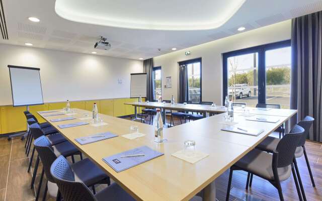 Kyriad Prestige Pau - Zenith - Palais Des Sports