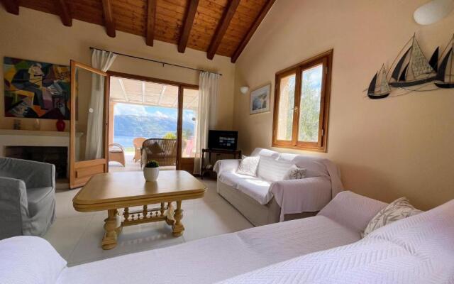 Villa Helios sea view & pool 3km from Fiskardo