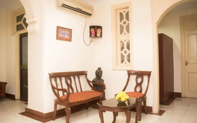 OYO 7222 Chowdhury's Estates