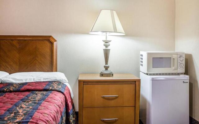 Economy Motel
