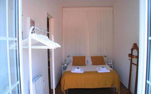 Sunny, central and comfy Ap. in Av. da Liberdade