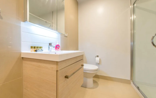 JHT - 2 BRM Apartment Level 7, Opposite to SkyTower