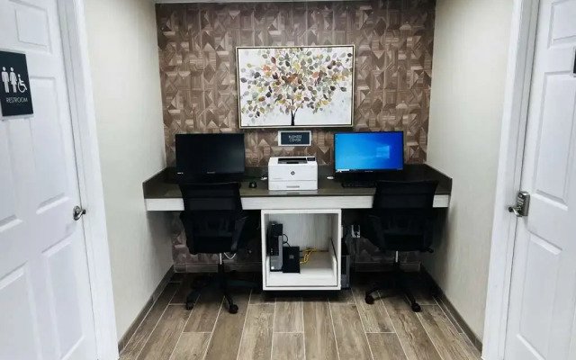 Surestay Plus By Best Western Pigeon Forge