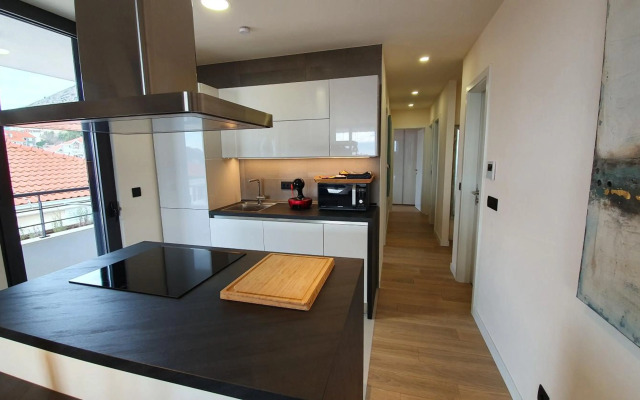 Eni Luxury Residence