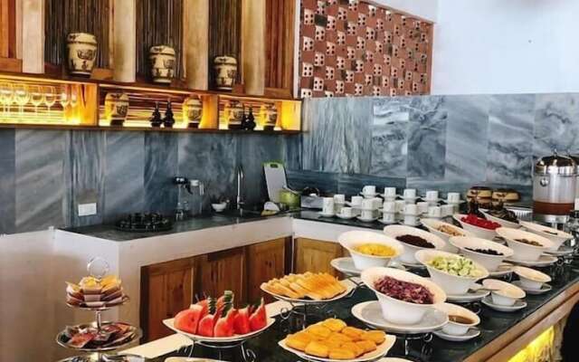 Ba Khan Village Resort