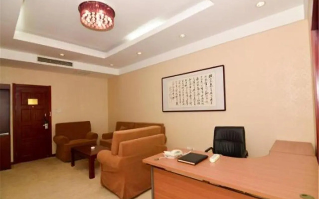 Qingdao Run Chun Lai Hotel