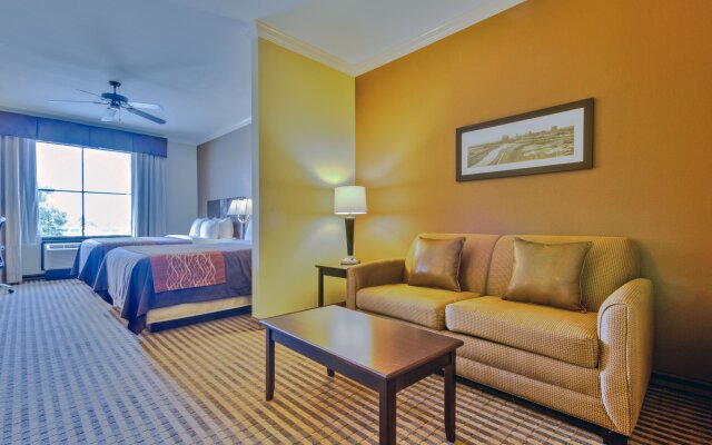 Comfort Inn & Suites Fort Worth - Fossil Creek