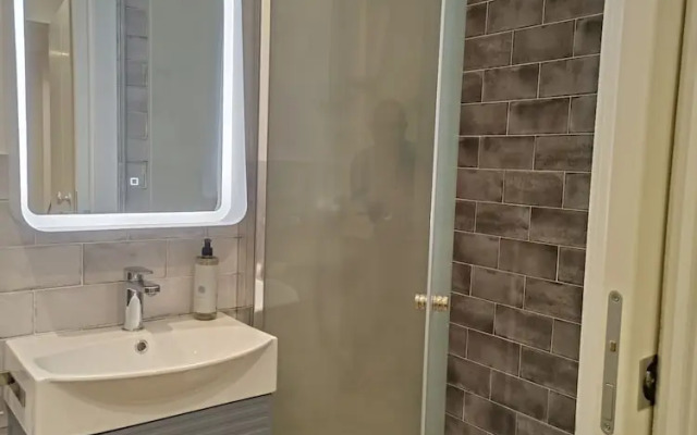 Romi Suite