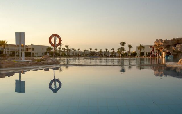 DoubleTree by Hilton Sharm El Sheikh - Sharks Bay Resort