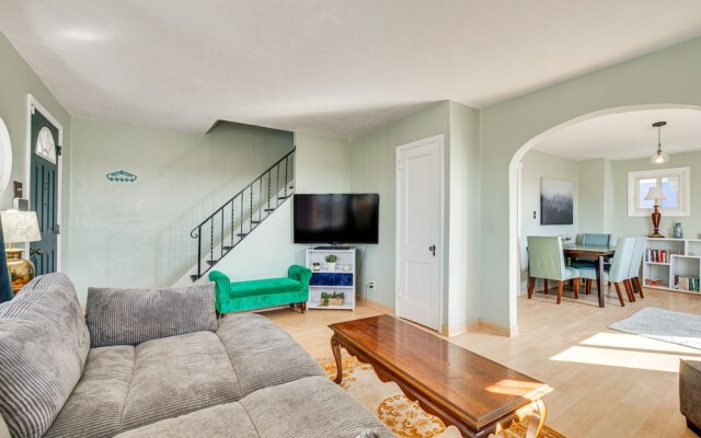 Pet-friendly Pittsburgh Home: 3 Mi to Downtown!