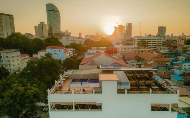 Pooltop Phnom Penh