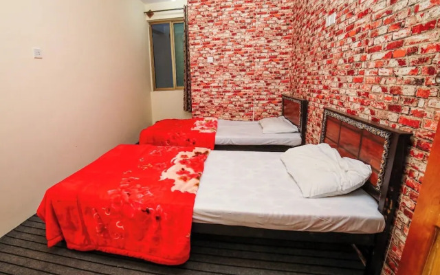 Yak Sarai Hotel