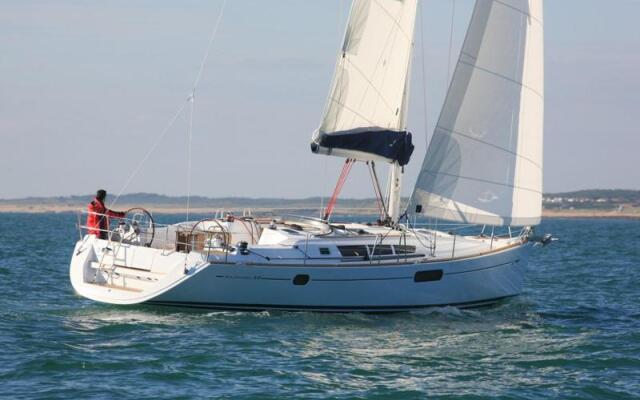 Madyson Sailing