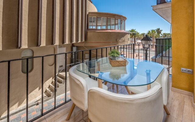 First Line Fuengirola Marina Apartment with Stunning Sea Views