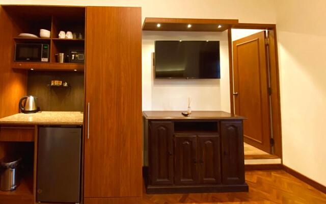 San Juan Suites