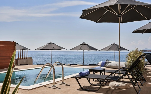 Beachfront Alassa Villas w Private Pools Complex