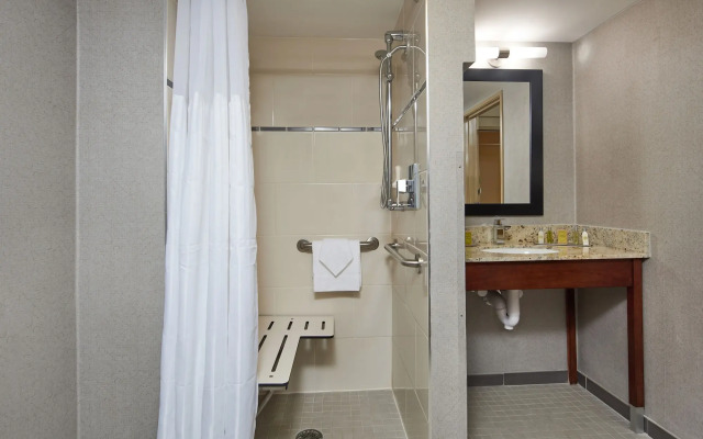 DoubleTree by Hilton Raleigh Crabtree Valley