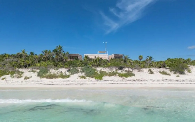 Anana Casa Kaab Kaan Rooftop Pool Beachfront