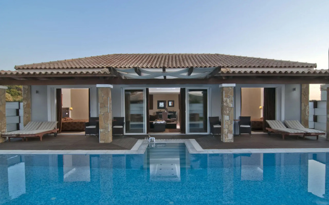 Olympia Golden Beach & Spa