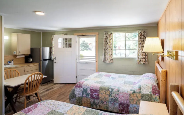 Redwood Cabins