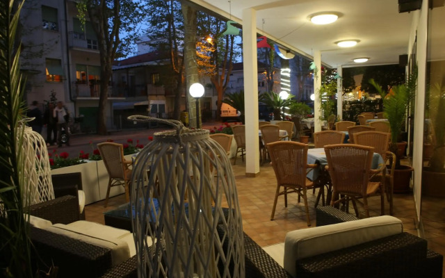 Hotel Busignani