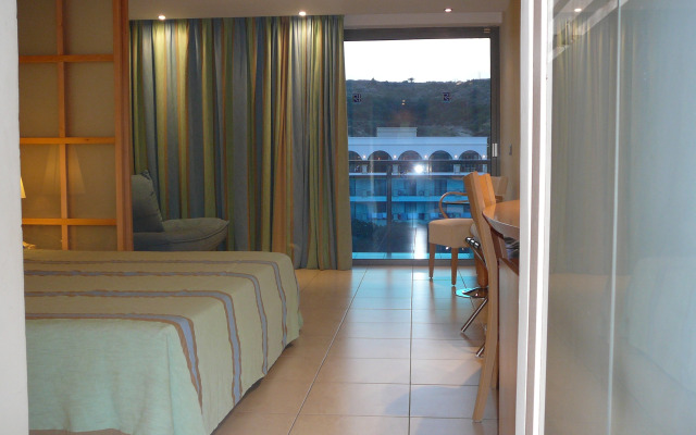 Calypso Beach Hotel