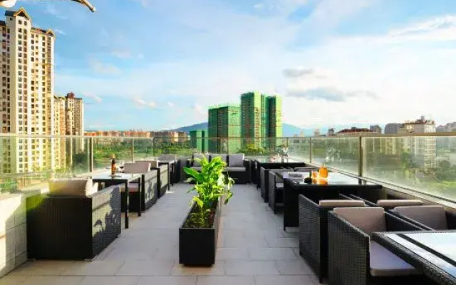 G Joyful Chujian Hotel (Xishuangbanna Jinghong Manting Park Zongfo Temple)