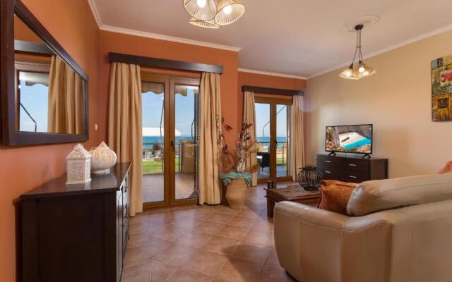 Venetico Beachfront Apartments & Suites - Sea View Suite