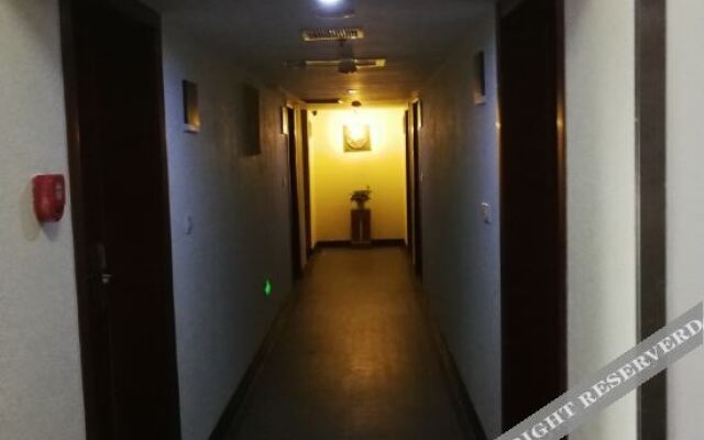 Xiaojia Biyu Business Hotel