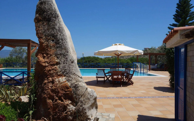 Saronikos Residences