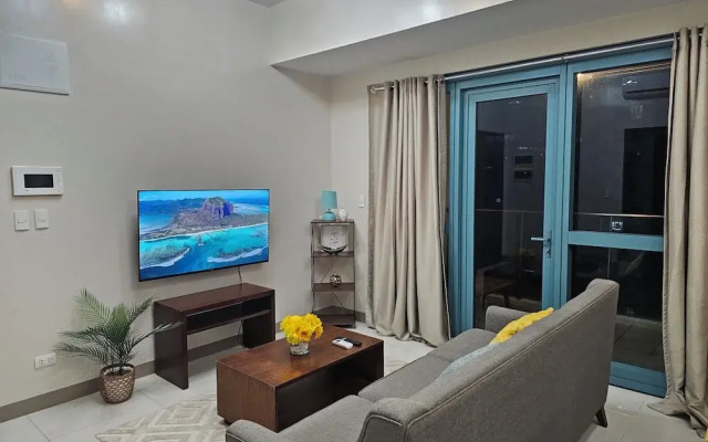 One Uptown Residence