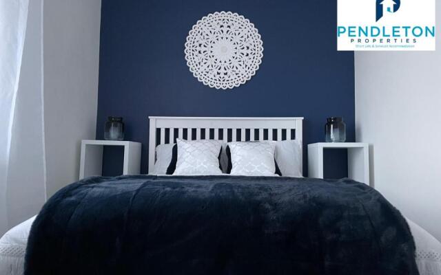 Cosy 2 bed property Contractor and Leisure Stays