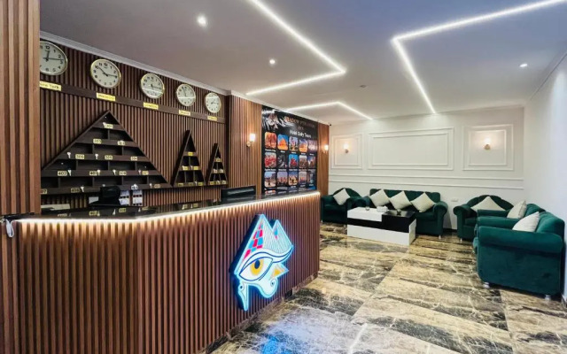 Pyramids Sun Capital